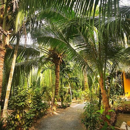 Mekong Home Ben Tre Exterior photo
